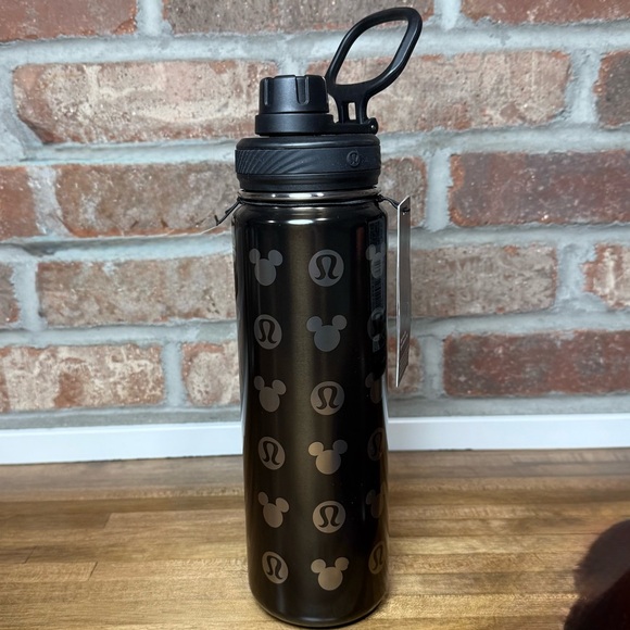 Lululemon x Disney Mickey Mouse Icon Back to Life Sport Bottle - Picture 2 of 5